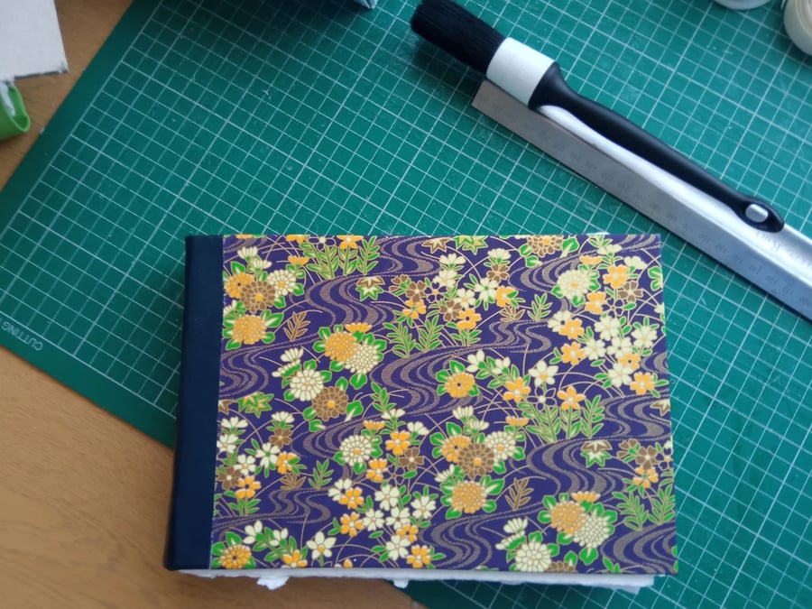 Chunky Watercolour Sketchbook A5. 250 gsm mid-rough cotton rag paper rough edges