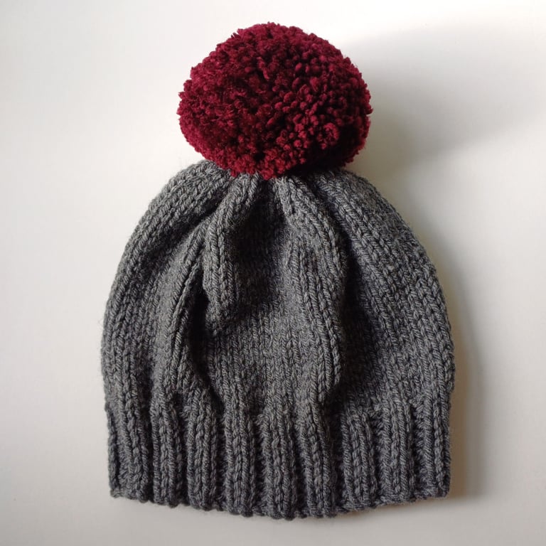 Bobble Hat in Grey Chunky Yarn with Burgandy Pom Pom