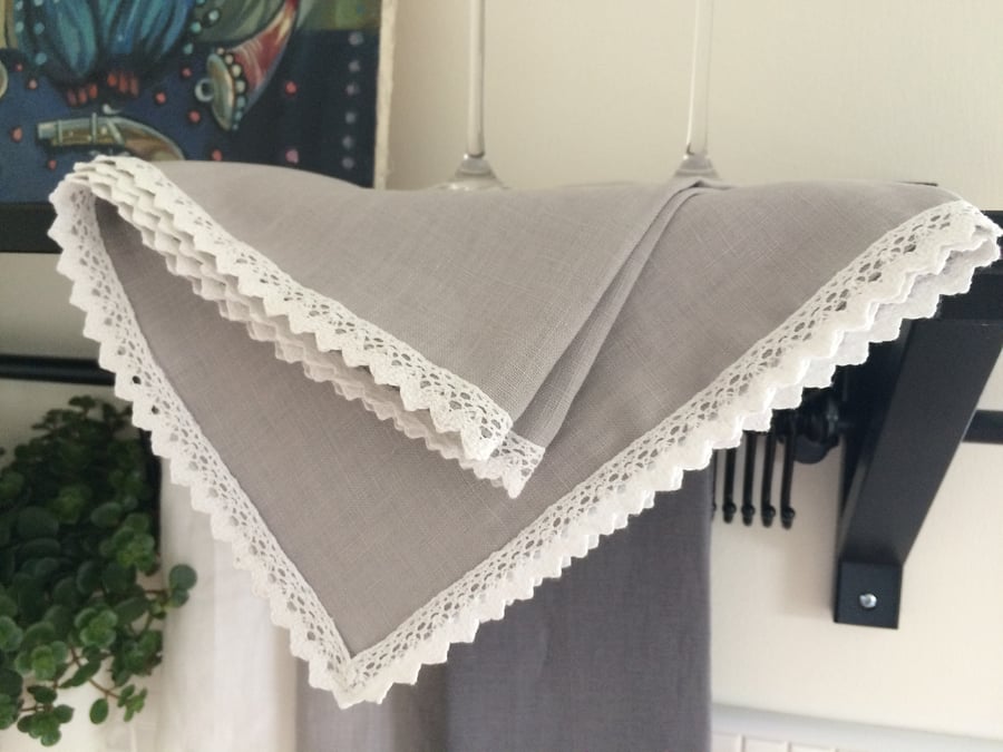 Linen towel napkin with crochet lace