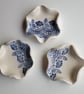 Set of 3 ceramic trinket bowls  - Image 4