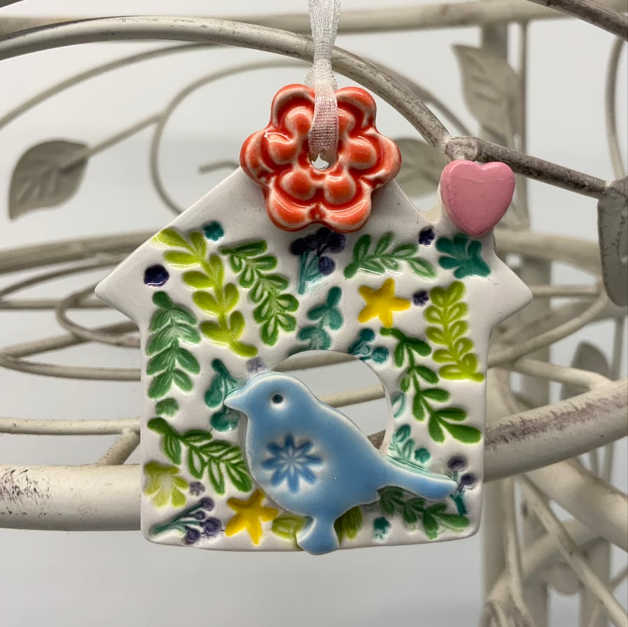 Small Ceramic bird house decoration with pottery bird 