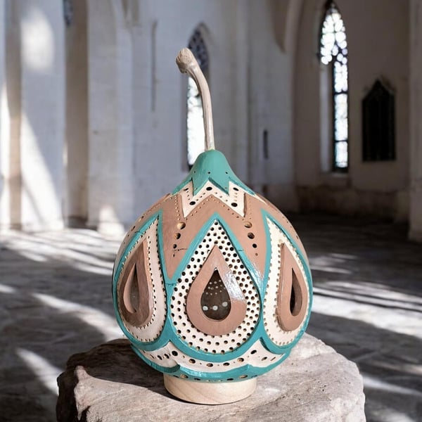Calm Medieval Gourd Lamp