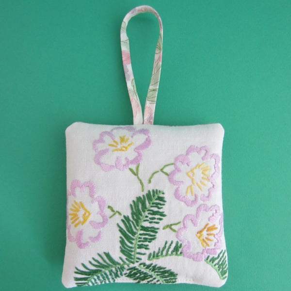 Vintage Embroidered Flower and Leaf Lavender Bag