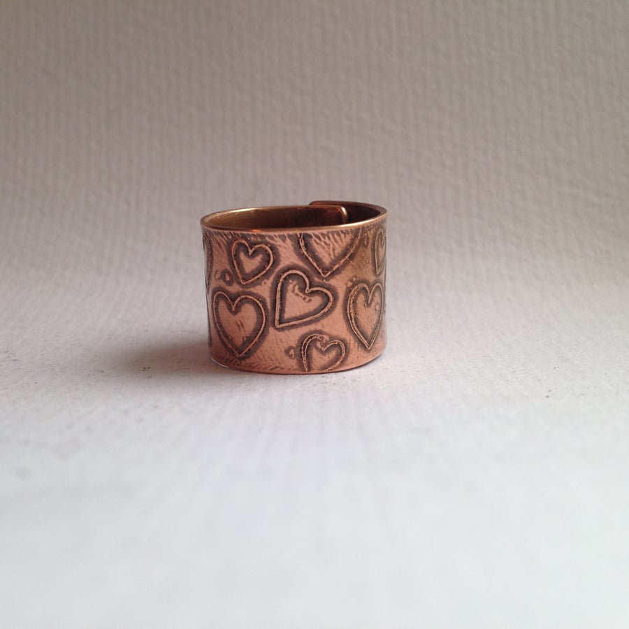 Heart ring etched copper 