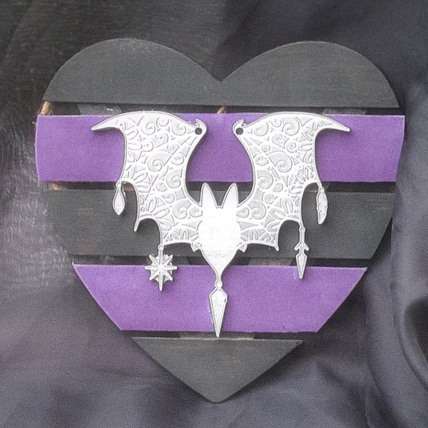 Spooky Black and Purple Heart Shaped Bat plaque 