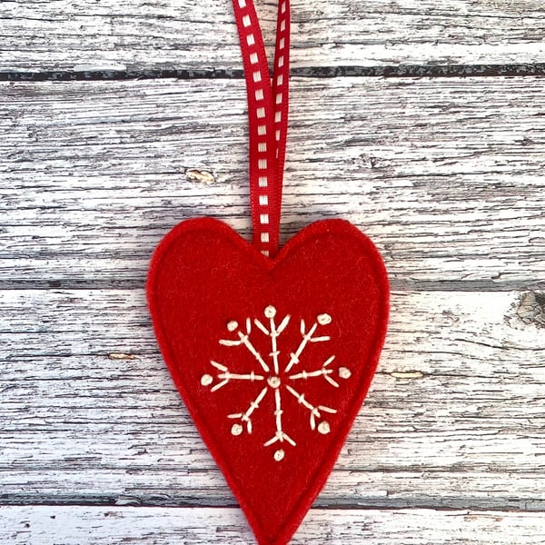Heart & snowflake decoration
