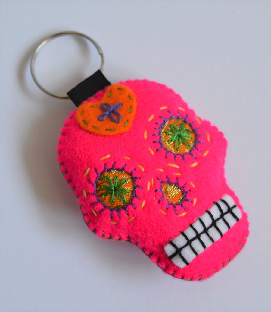 Shocking Pink Sugar Skull Felt Stuffy Keyring