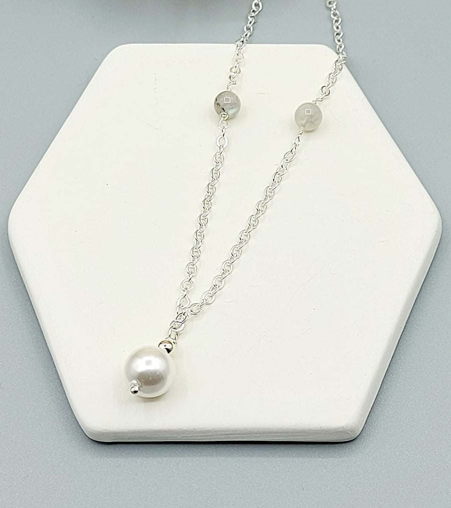 DAINTY PEARL STERLING SILVER NECKLACE