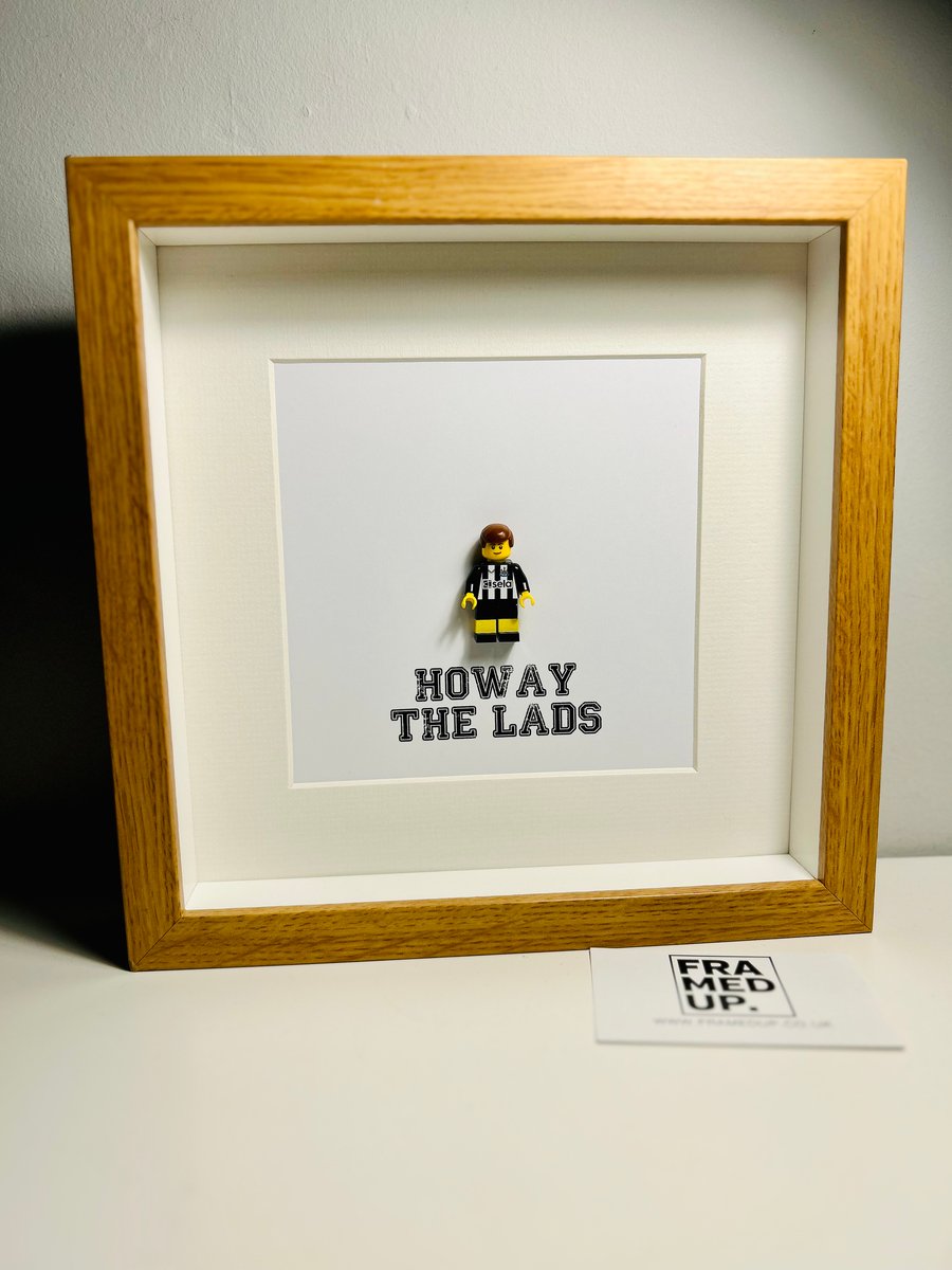 NEWCASTLE UNITED - FRAMED CUSTOM LEGO MINIFIGURE - AWESOME