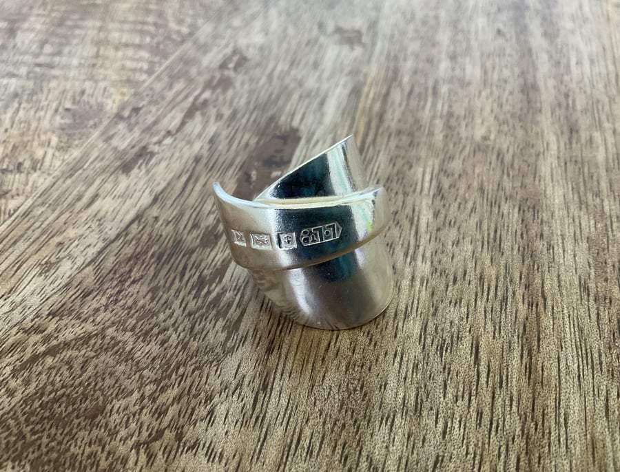 VINTAGE CUTLERY - SPOON RING - BIRMINGHAM 1959 - SIZE R