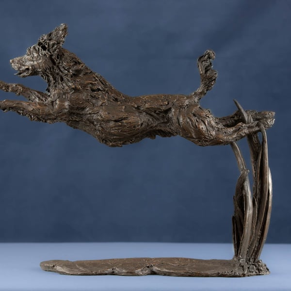 Undocked Leaping Spaniel Dog Statue Bronze Resin Sculpture