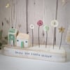 Little Wooden Houses with Christmas Star and Buttons 'Enjoy the little things'