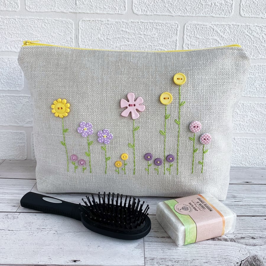 Button Flowers Summer Garden Toiletry Bag