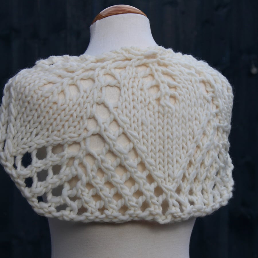 Chunky hand knit lace capelet in ivory 100% wool - design SB168 small