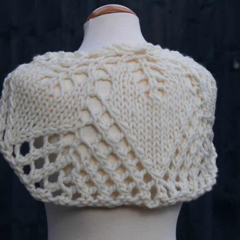 Chunky hand knit lace capelet in ivory 100% wool - design SB168 small