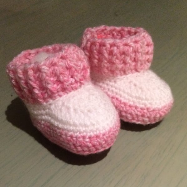 Gorgeous Crochet Booties 