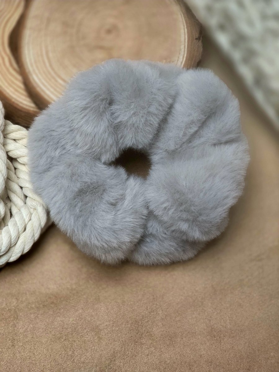 Soft Grey Faux Fur Scrunchie – Plush Furry Hair Accessory, Handmade