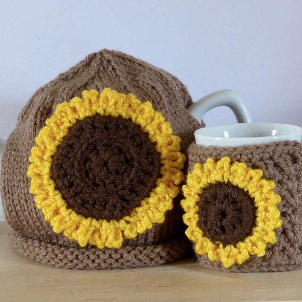 Knitted Tea Cosy & Mug Cosy Set