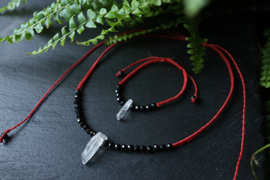 Macrame SET with Tourmaline and clear Quartz in red