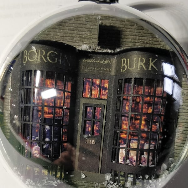 Wizard dark arts shop - bauble decoration