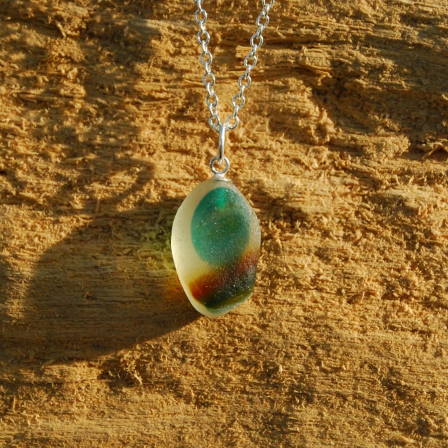 Little Seaham glass pendant with green and brown