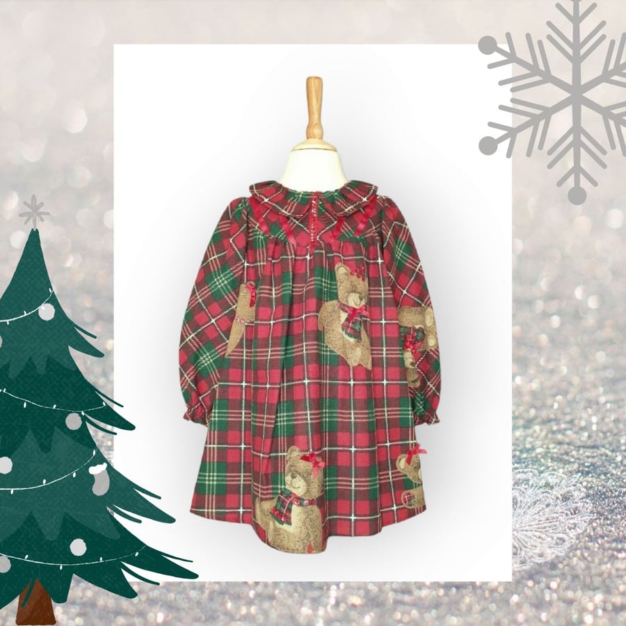 Christmas Dress in Teddy Print with Bows and Sequins. Age 2-3yrs. G36