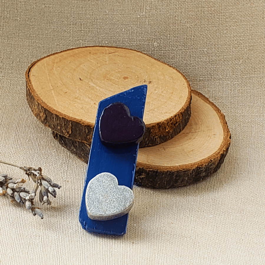 Wooden love heart brooch