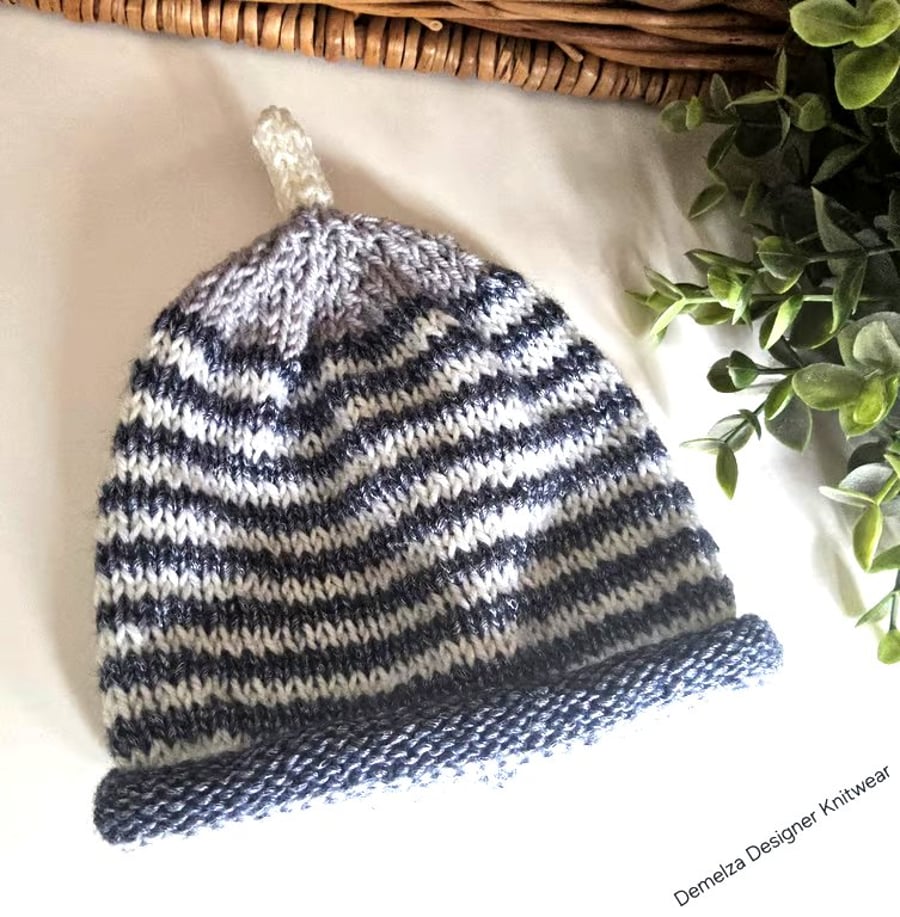Baby Boy's 95% Merino Wool Rolled Beanie Hat 0-3 months size 