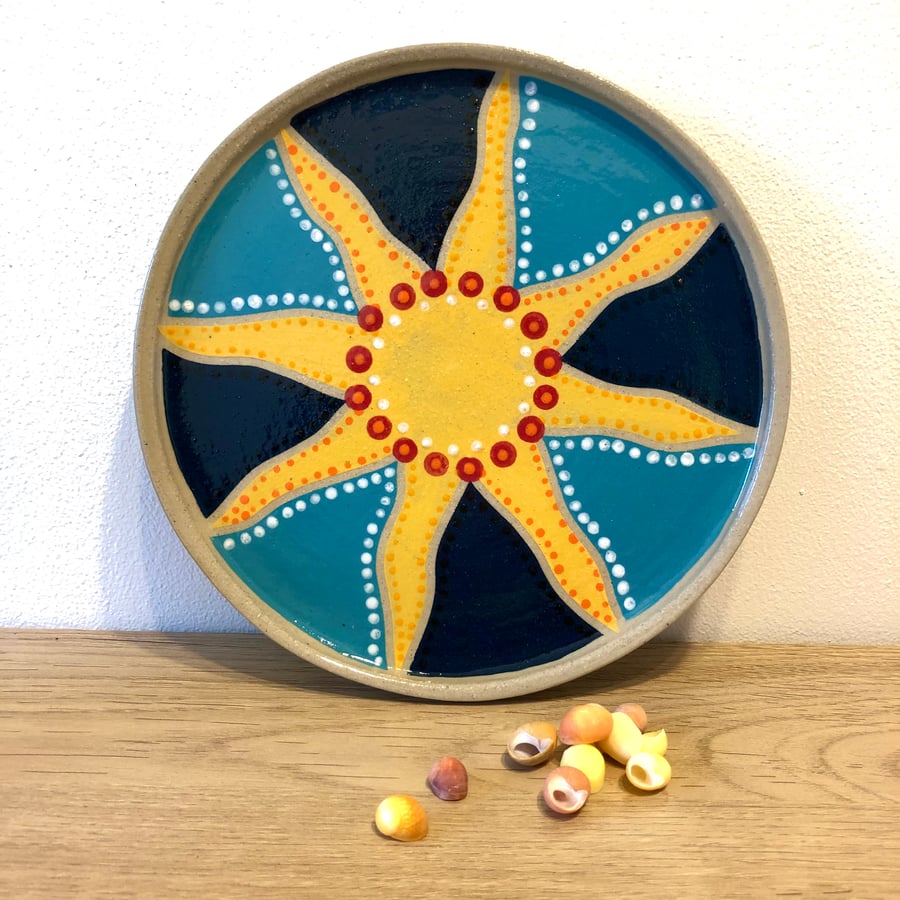 STONEWARE CERAMIC SUN PLATE
