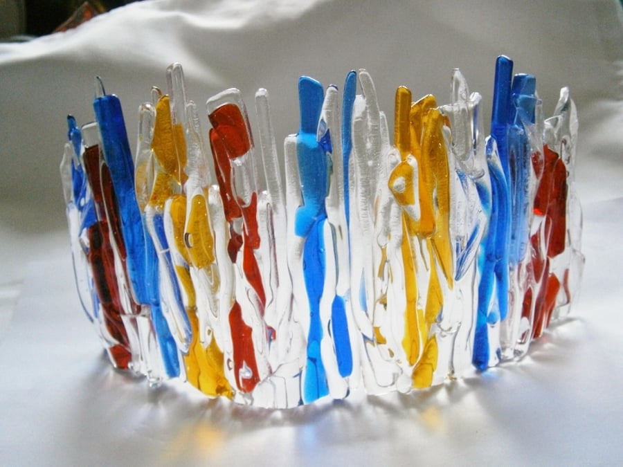 Fused glass free standing Curve