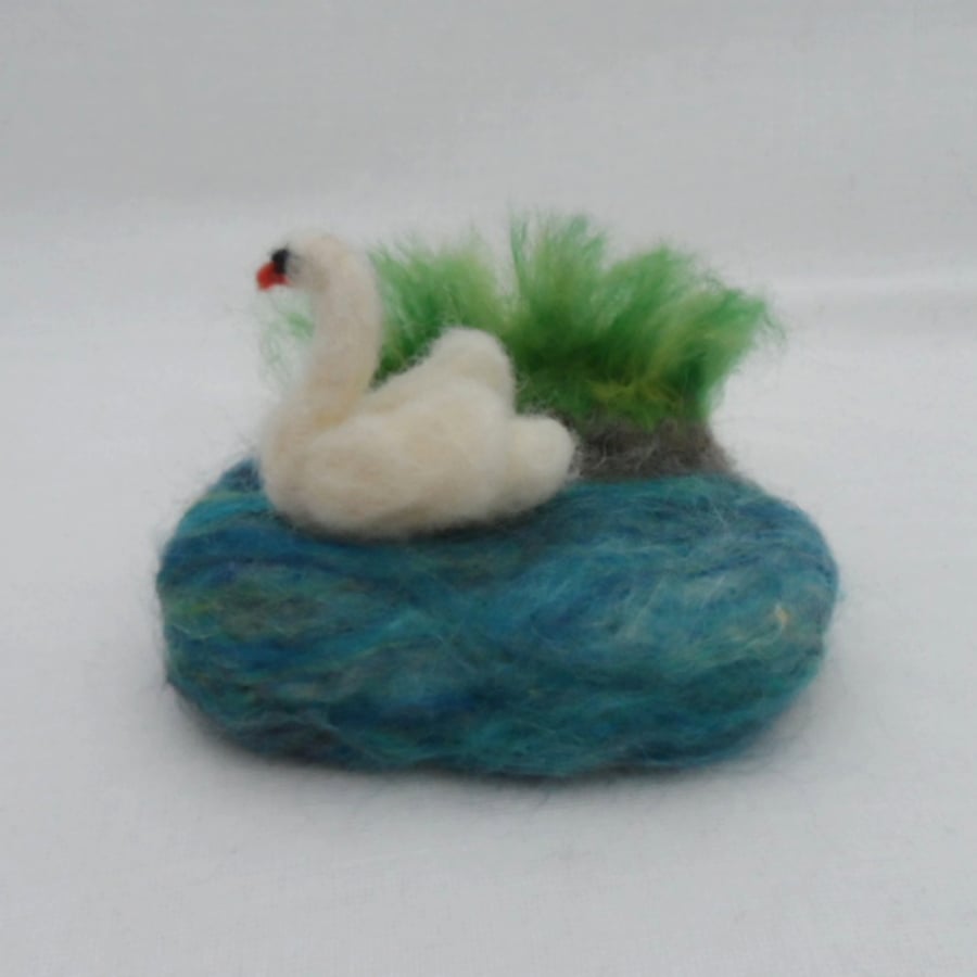 Needle felted ornament - Swan