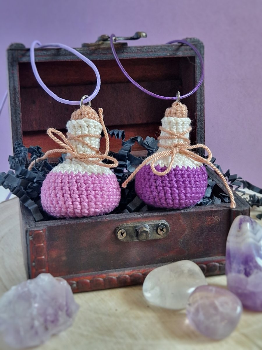 Potion Bottle Pendant, Purple Necklace, Potion Necklace, Halloween Jewellery