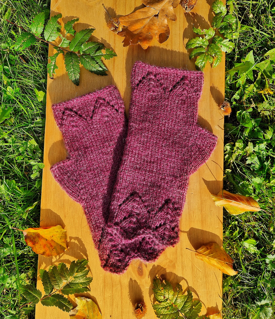 Hand Knitted Heather Purple Lace Fingerless Gloves 