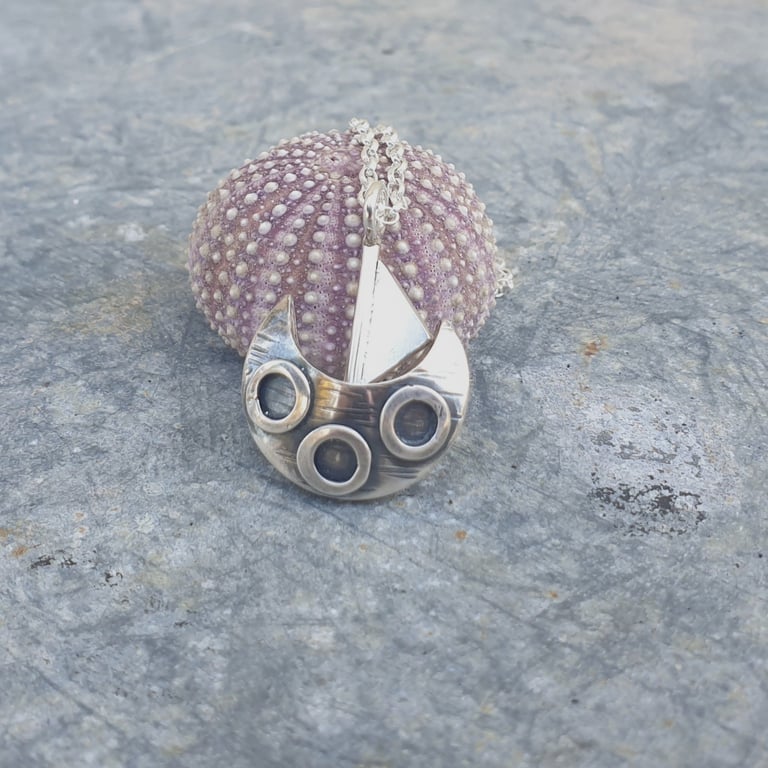 Sterling silver sailing boat pendant