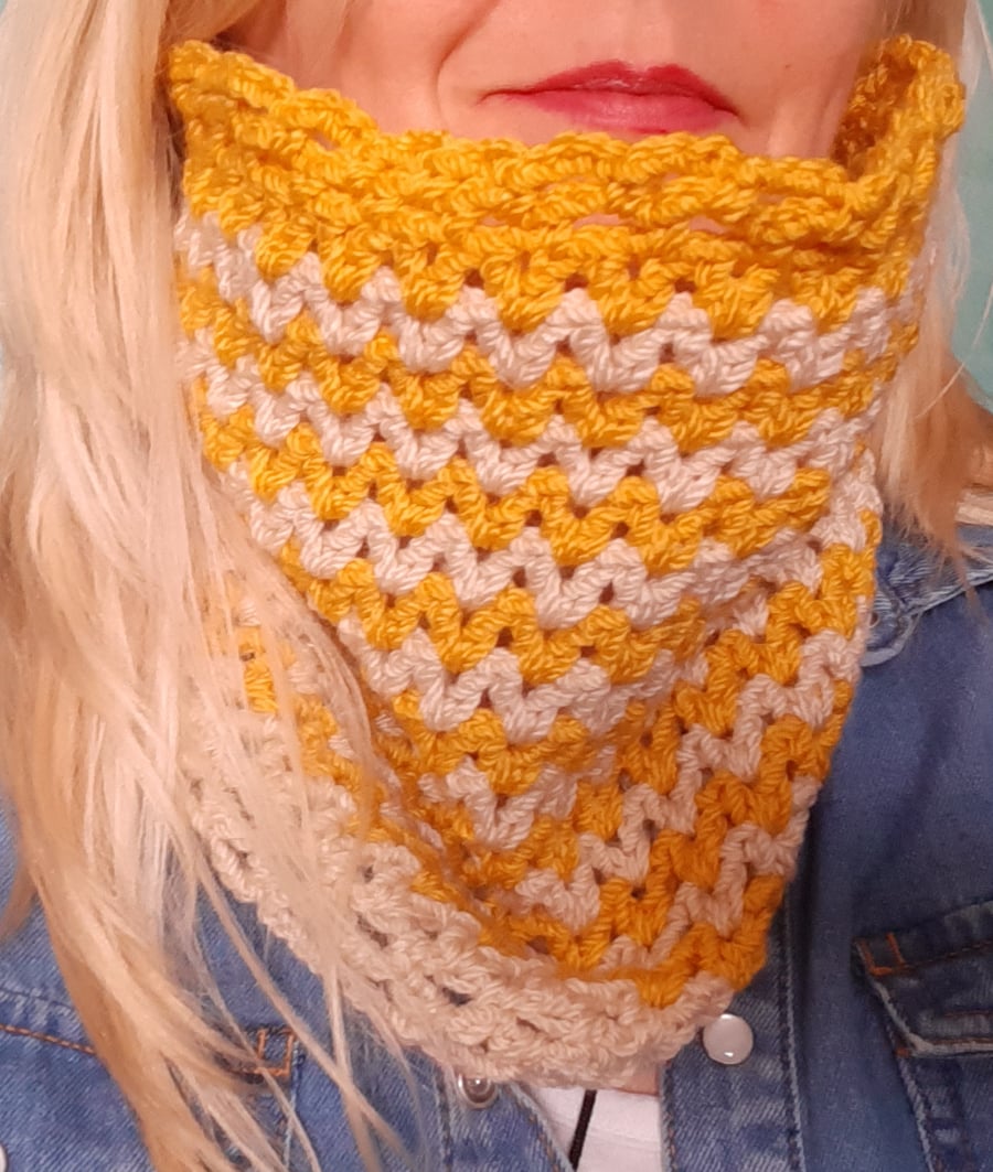 Crochet Aran cowl 