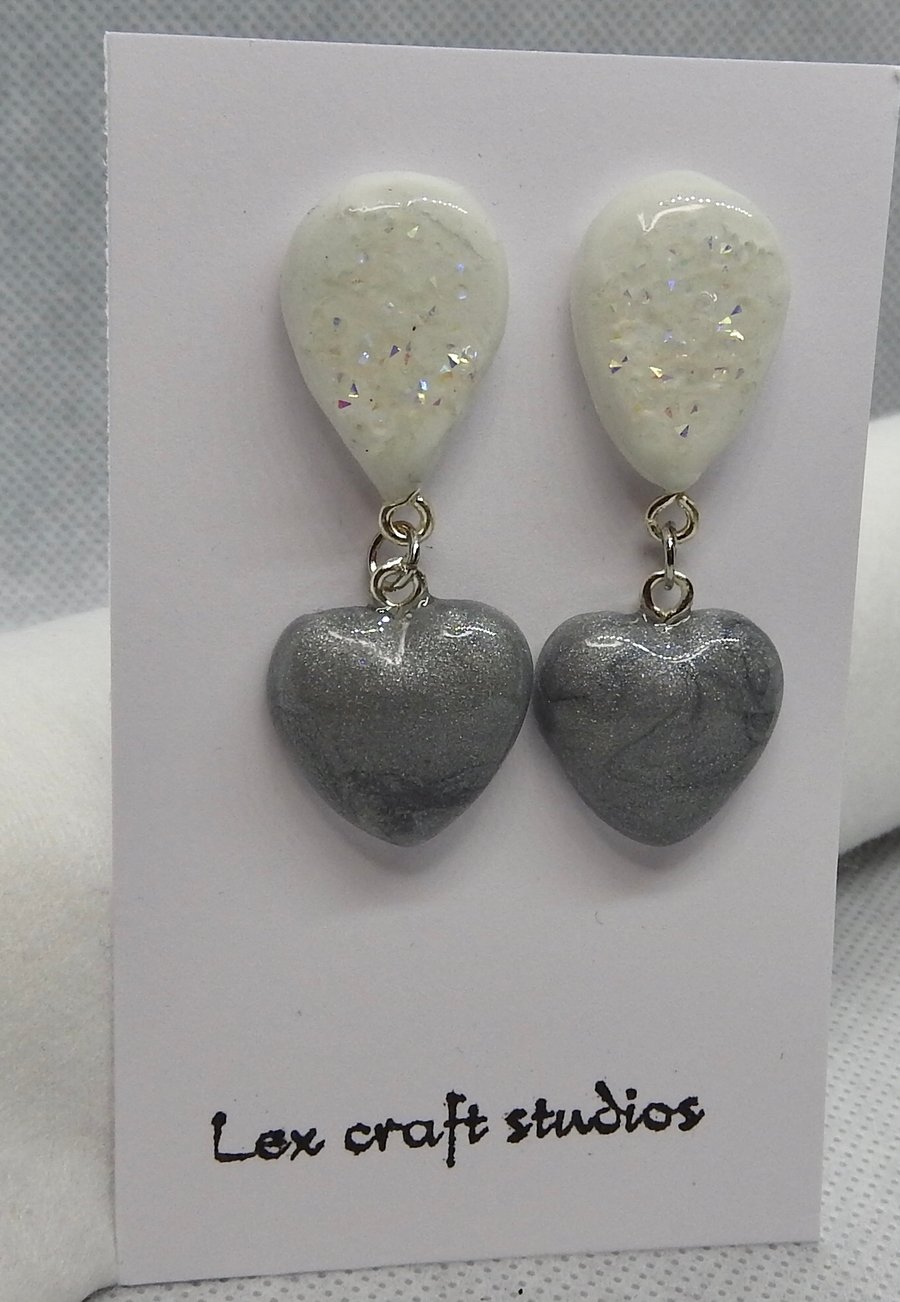  white crystal and silver heart ceramic earrings 