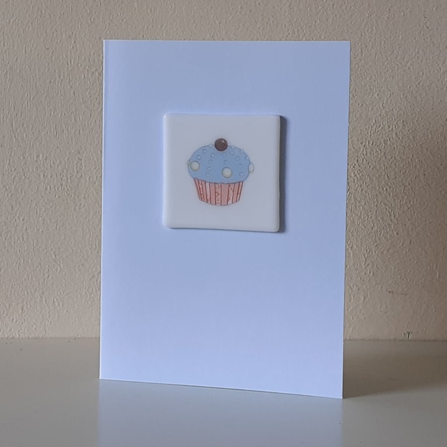 Fused glass 2 in 1 blank greeting card and keepsake decoration, cupcake 2