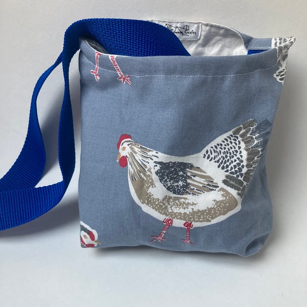 Peg bag with shoulder strap. Chicken print 