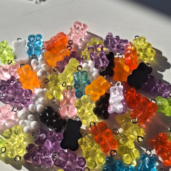 60 x Acrylic Mixed Colour Gummy Bear 20 x 10mm Charms