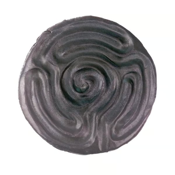 Ergonomic handheld finger labyrinth healing stone