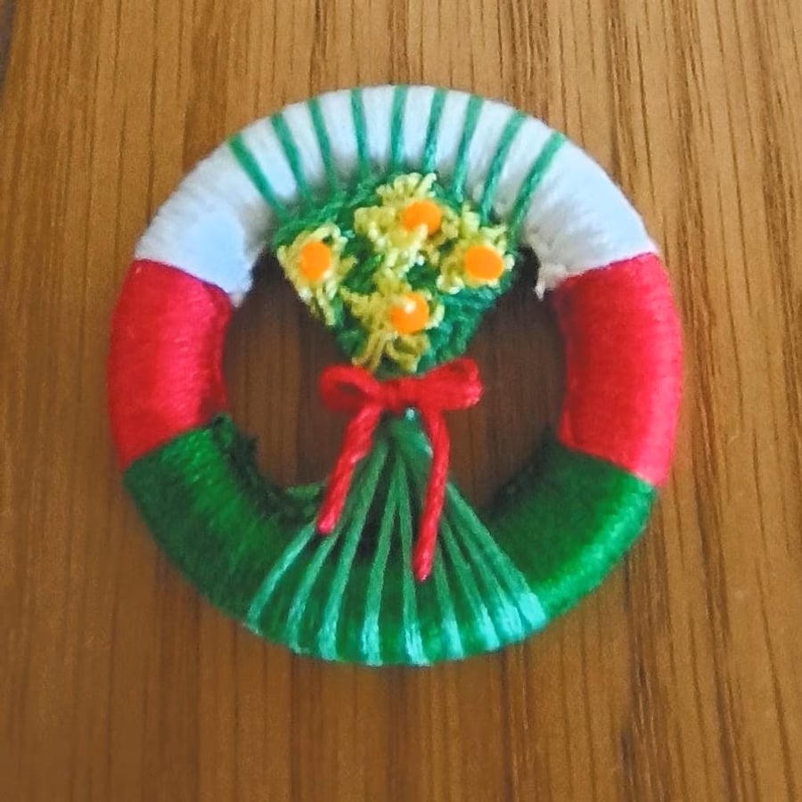 Welsh Daffodil Brooch: Cymru Flag Pin, Flower of Wales, St Davids Day Accessory