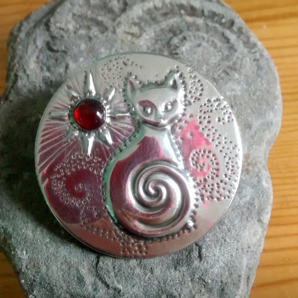 Silver Pewter Cat Brooch with Garnet, Sphynx Cat