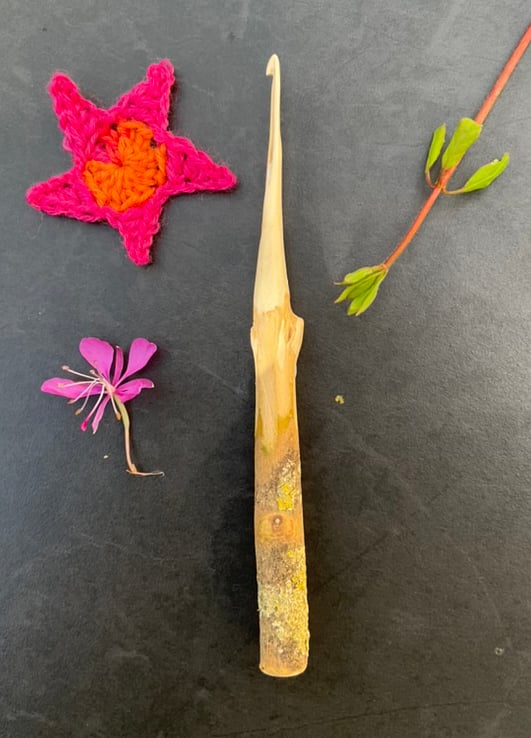 Hand-carved Crocet Hook, 2.5mm