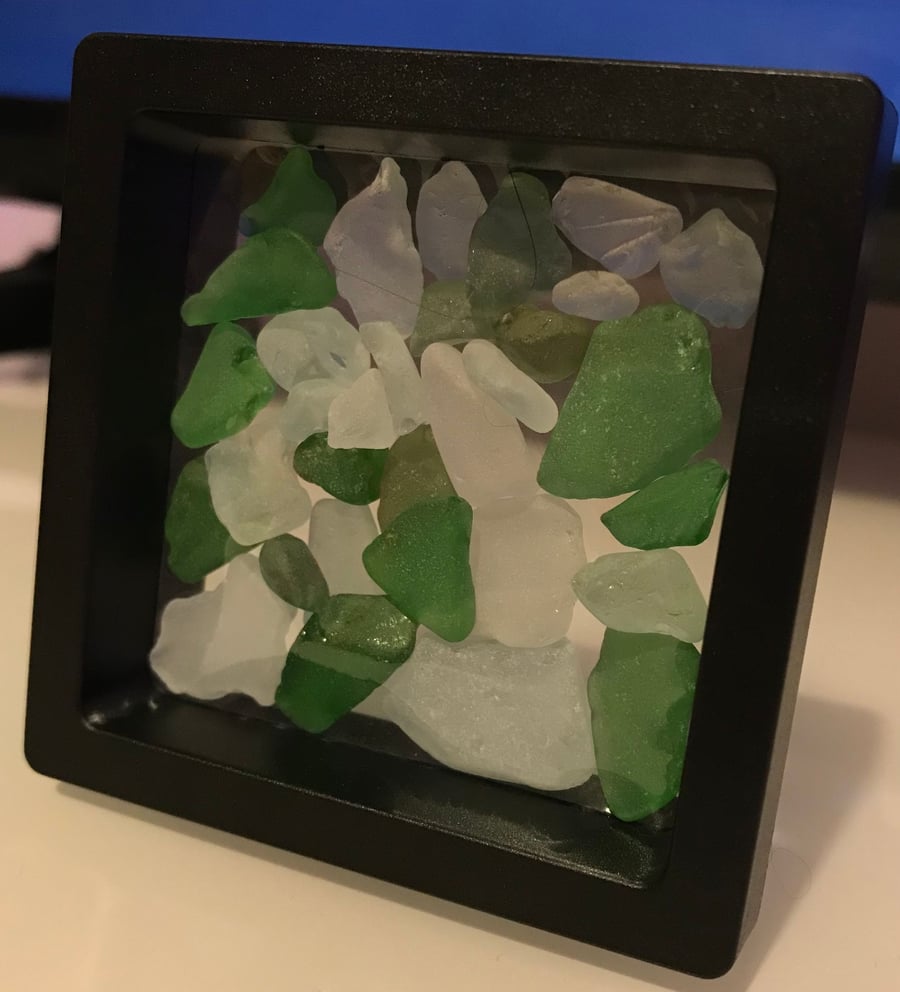 Small Sea Glass 3D Floating Pictures