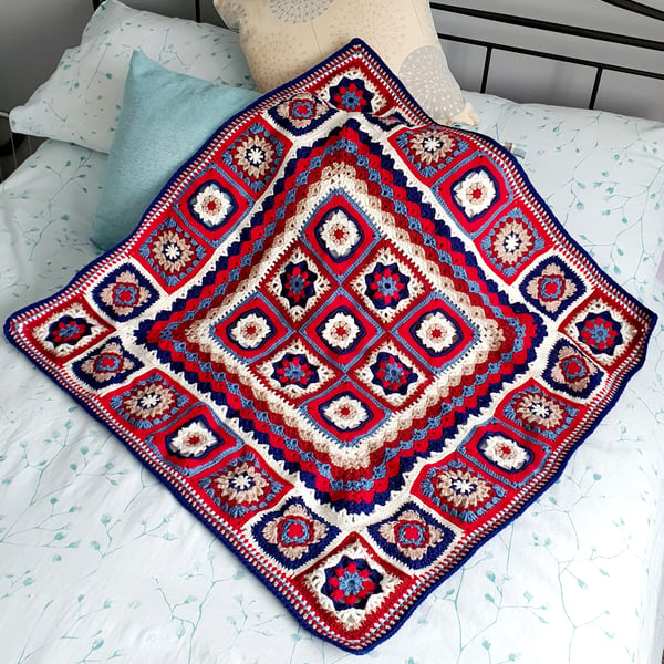 Jubilee patchwork blanket, crochet 