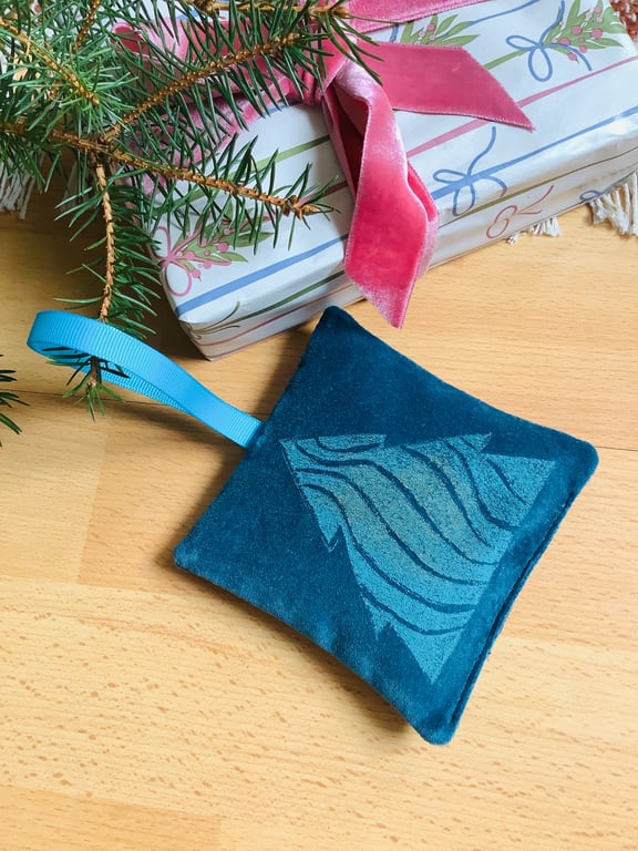 Velvet Lavender Sachet, Hand Printed Lavender Bag, Christmas Tree Ornament 