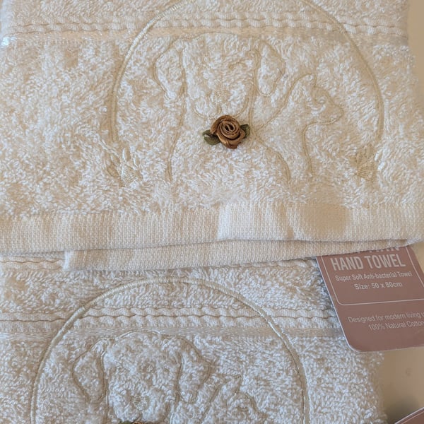 Stunning Embroidered Hand Towels 