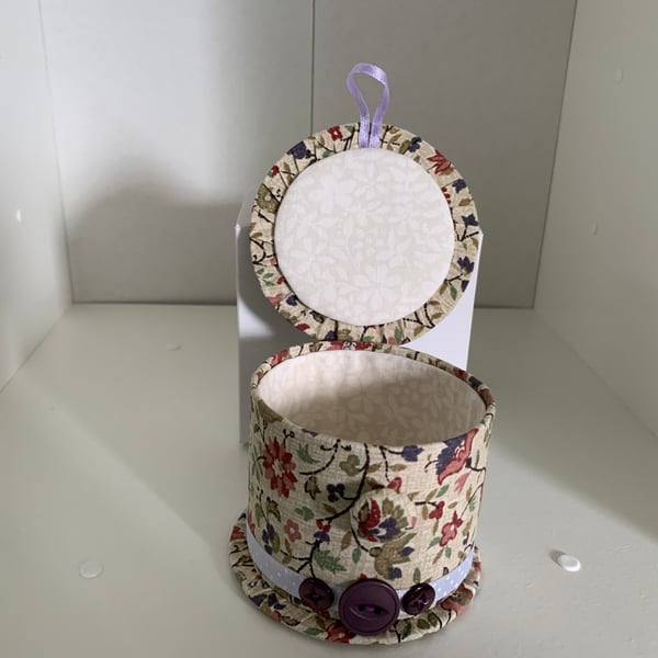Button or Trinket Box