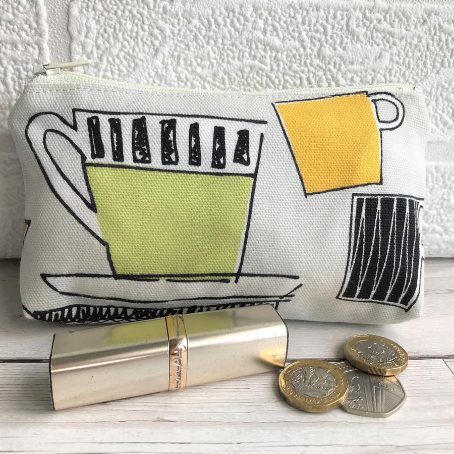 Large purse, coin purse with teacups and mugs in green, yellow and black