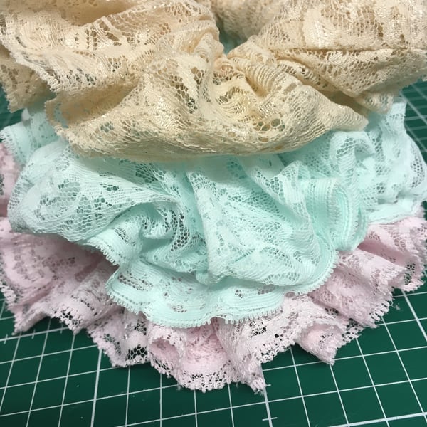 Lace scrunchie